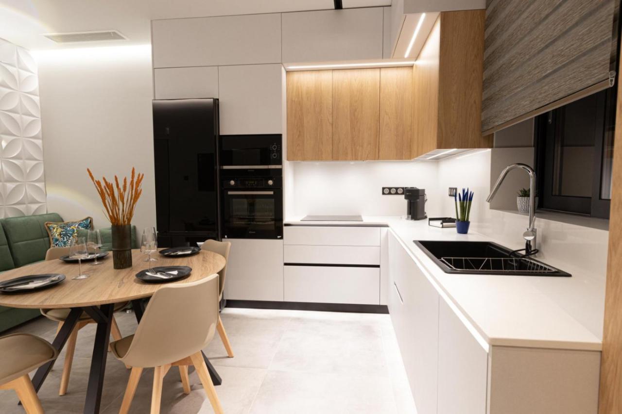 Billmar Luxury Apartment In The Center Of Gythio Exterior photo